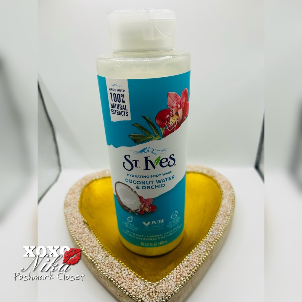 St Ives Coconut Water & Orchid Hydrating Body Wash